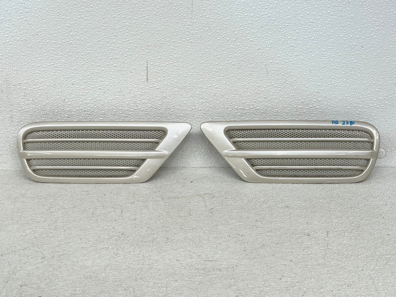 ⭐1998-2007 LEXUS LX470 REAR RIGHT & LEFT QUARTER MOLDING TRIM GRILLE OEM LOT2581