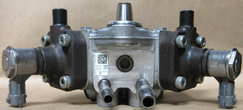 2020-2025 GMC SIERRA CHEVY SILVERADO 3.0L BOSCH FUEL INJECTION PUMP 55510777