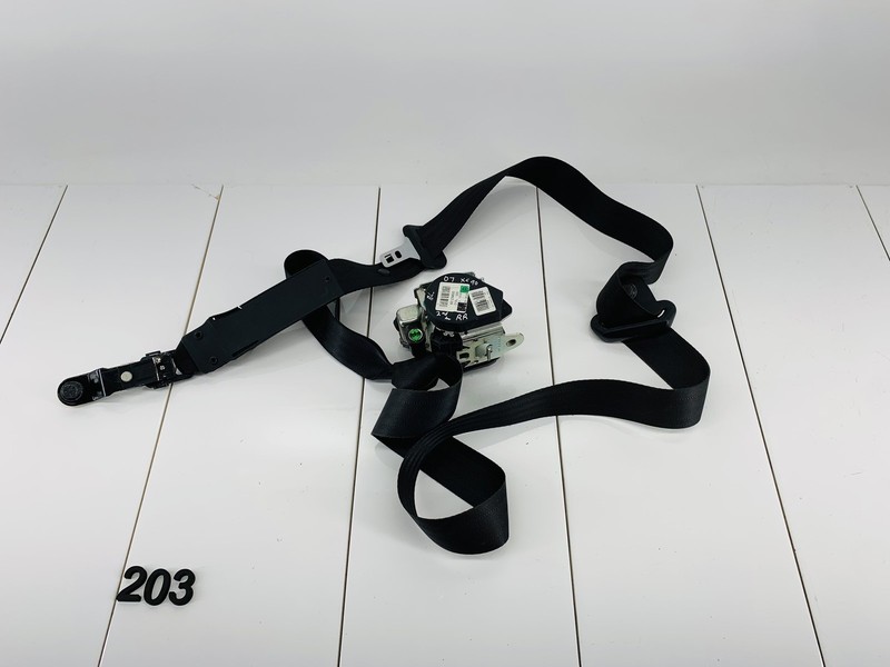 05-12 VOLVO XC90 REAR RIGHT PASSENGER SIDE SECOND 2ND ROW SEAT BELT OEM