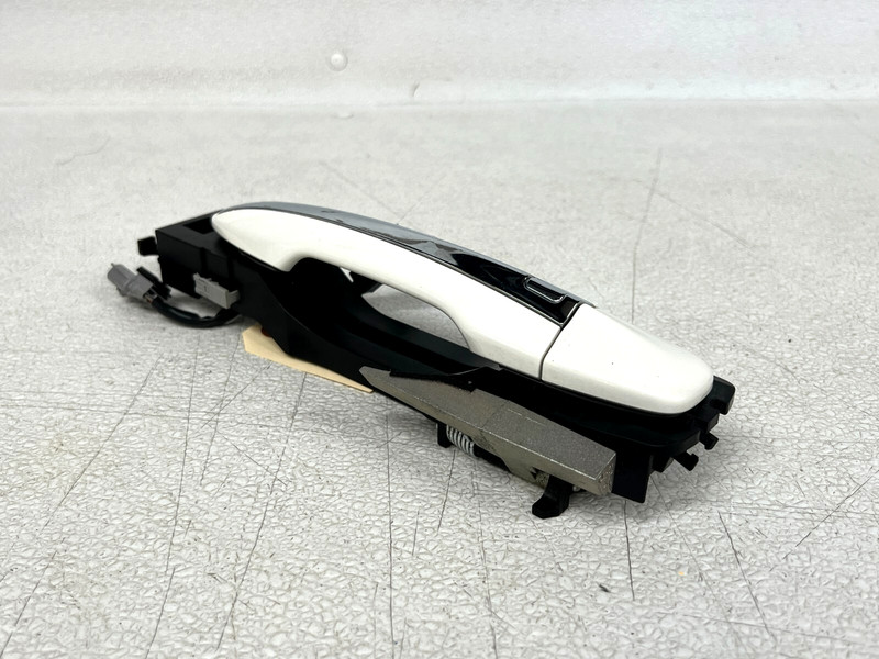 ⭐2014-2020 INFINITI Q50 FRONT RIGHT PASS SIDE EXTERIOR DOOR HANDLE OEM LOT2592