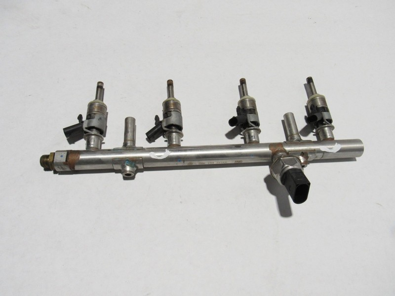 Volkswagen Jetta GLI 2022 2.0L Fuel Gas Injection Rail W/ Injectors 18-25 *