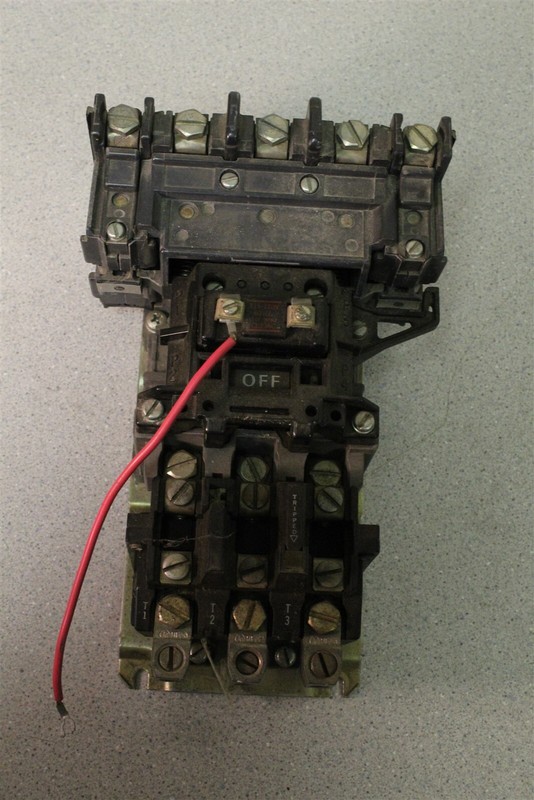 Allen Bradley 599-P2A Size 2 Series a Power Pole Contactor *FREE SHIPPING*