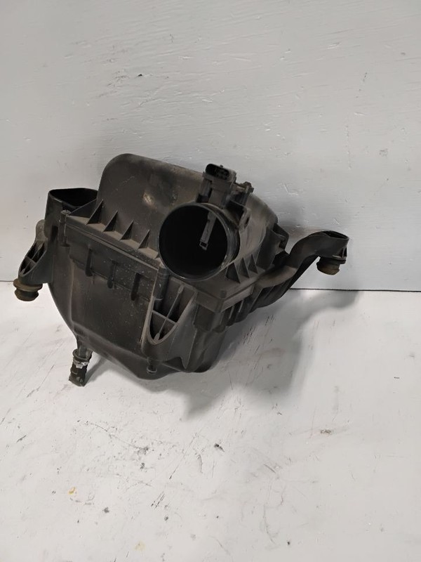 2020-2025 Buick Encore GX Air Cleaner Intake Box Assembly 1.2L