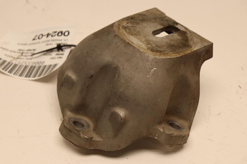 2009-2012 INFINITI FX35 EX35 RWD RIGHT ENGINE MOTOR MOUNT SUPPORT BRACKET OEM