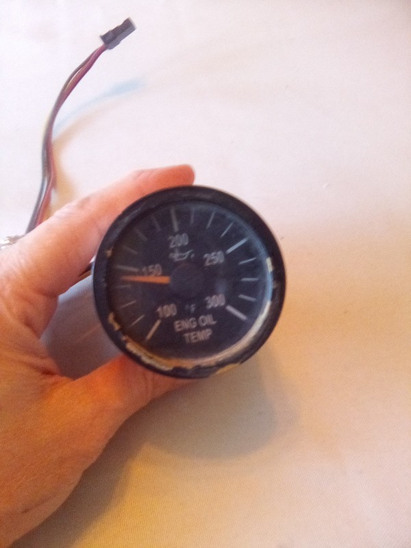 Mack 21752770 Engine Oil Temperature Gauge