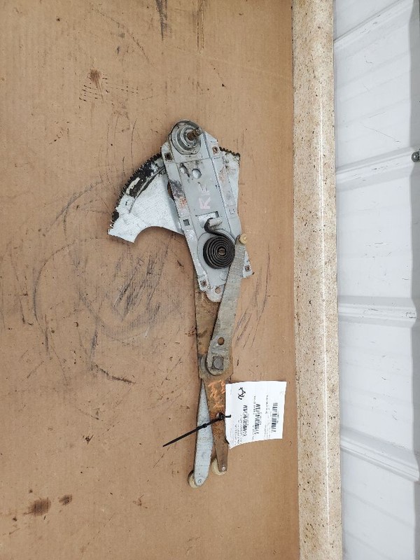 Passenger Front Window Regulator Manual 4 Door Fits 71-76 BUICK 288036