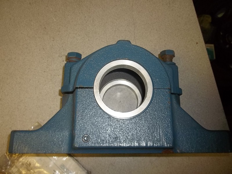 SKF Pillow Block Bearing 516-A-Base *FREE SHIPPING*