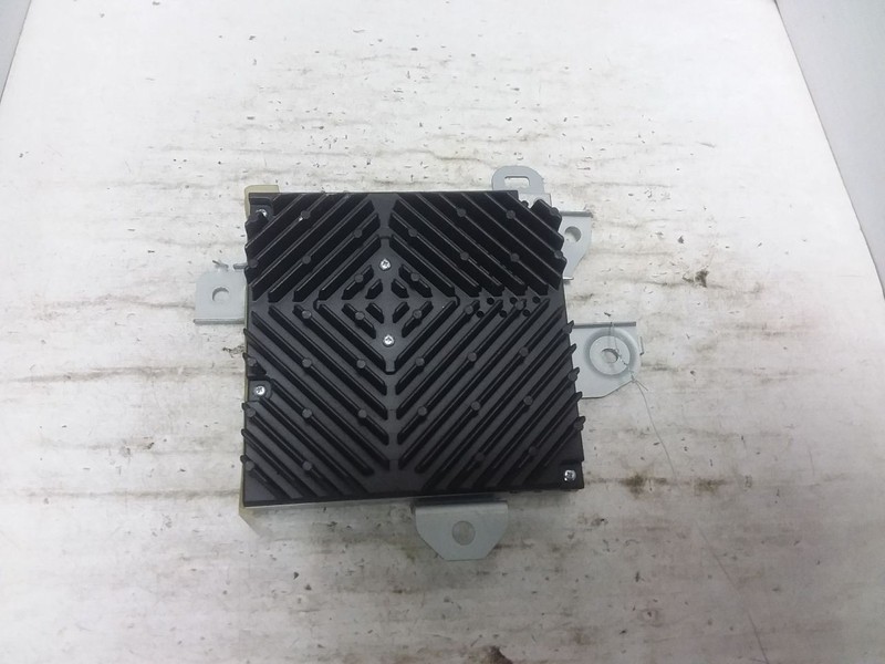 Pioneer Radio Amplifier Right Hand Kick Panel Fits 19-20 CIVIC 39186-TBG-A31