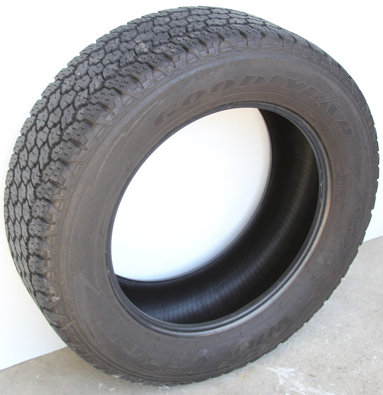 ✅USED TIRE GOOD YEAR WRANGLER 275/60 R20 115T ALL-TERRAIN ADVENTURE 8.5/32 Tread