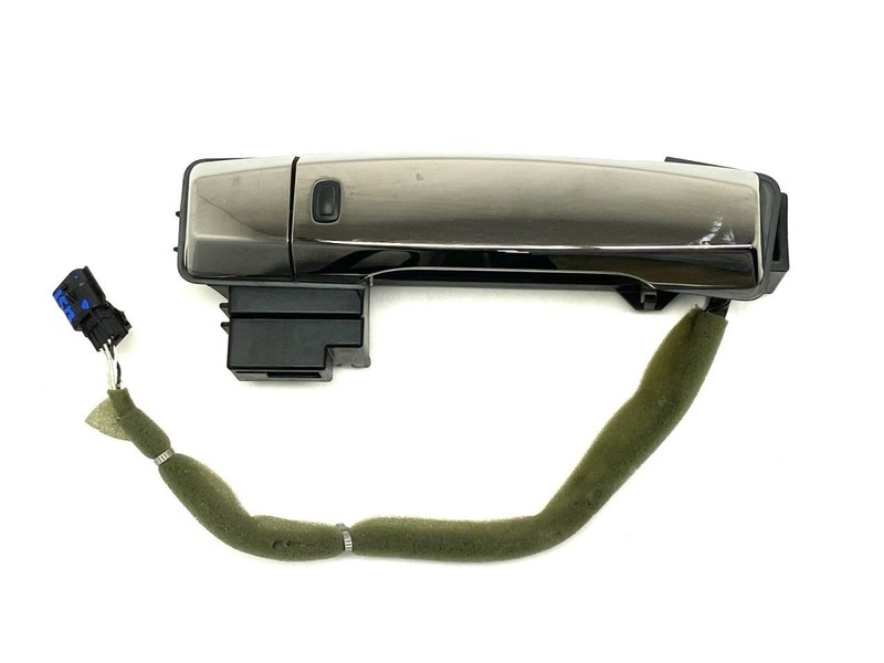 Right Passenger Front Exterior Door Handle Fits 2017-2024 Nissan Titan 86837