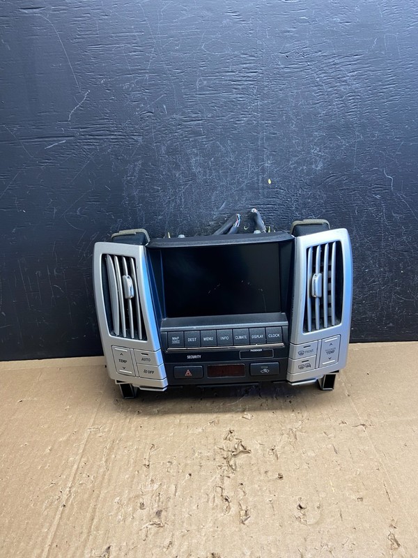 2006 to 2007 Lexus RX400H Radio Navigation Screen Climate Control OEM AD6950 DG