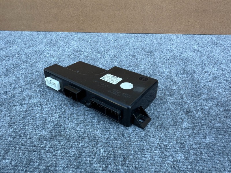 GENESIS SEDAN & G80 2015-2020 OEM FRONT LEFT SEAT POSITION MEMORY CONTROL MODULE
