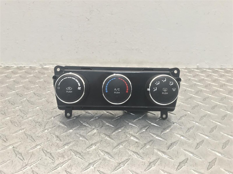 11-15 JEEP PATRIOT COMPASS MANUAL TEMPERATURE CONTROL OEM 55111133AD P55111278AE