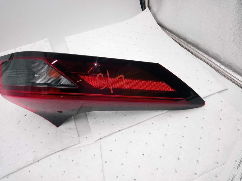 Used Left Tail Light Assembly fits: 2023 Nissan Rogue Japan built quarter panel