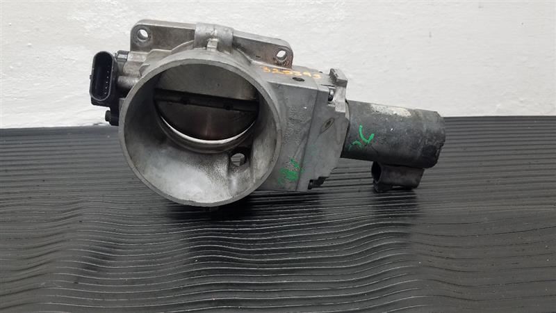 01-02 Chevrolet Silverado 2500 8.1L Throttle Body Assembly OEM 17113671