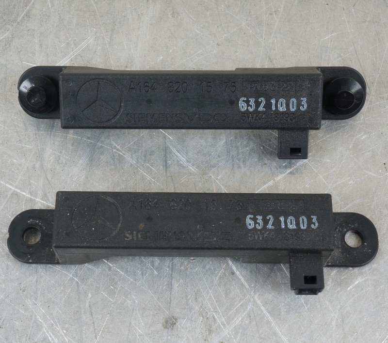 06-10 Mercedes X164 GL350 GL550 ML550 Door Keyless Go Entry Sensor Module PAIR
