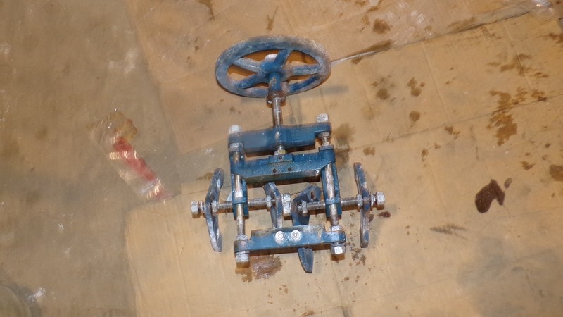 R&M Valve Assembly K70480-02 *FREE SHIPPING*