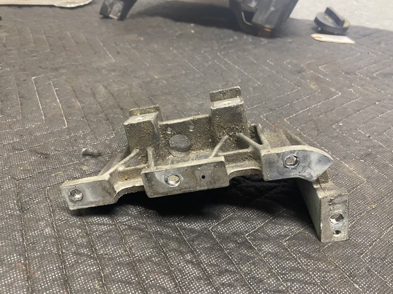 2019 Kia Sorento L A/C Compressor Mounting Bracket OEM