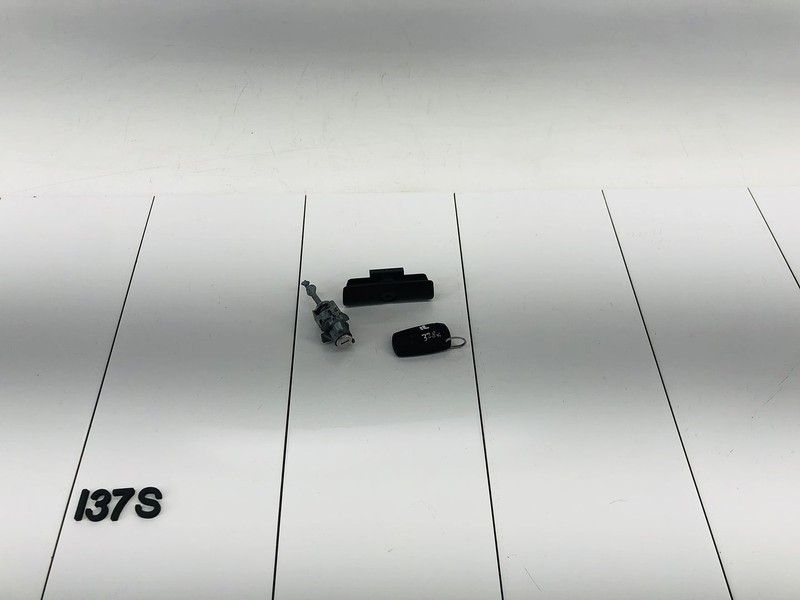 09-13 BMW 328I XDRIVE GLOVE BOX & DOOR LOCK CYLINDER SET W/ KEY OEM