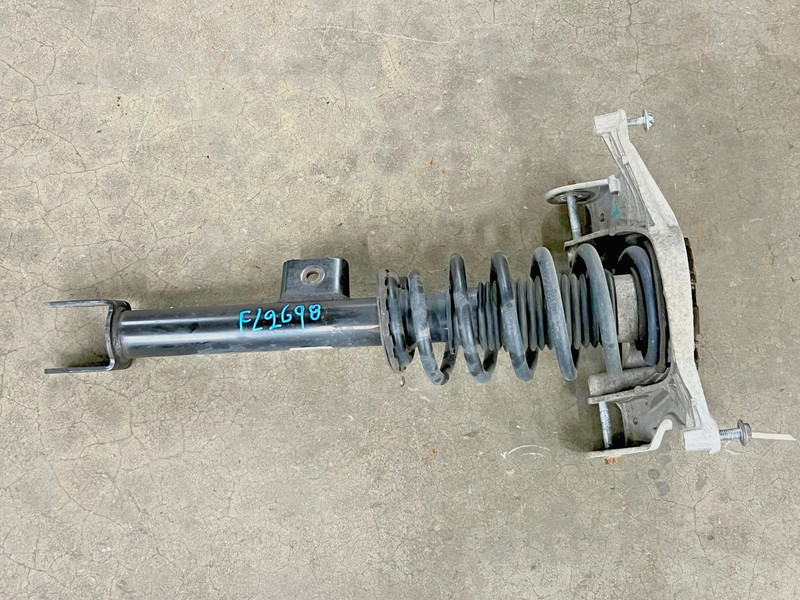 ⭐2017-2023 TESLA MODEL 3 FRONT LEFT STRUT SHOCK ABSORBER W/COIL SPRING LOT2698