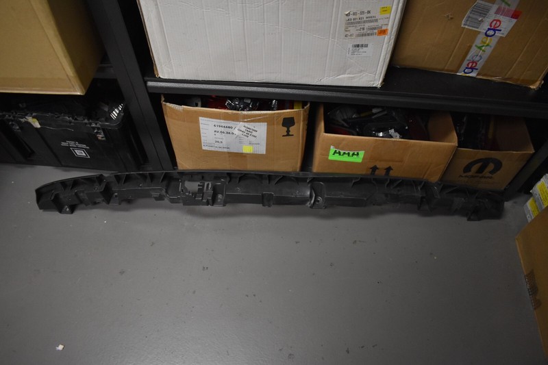 2017-2019 AUDI Q7 PREMIUM INNER SUPPORT GUIDE FACTORY OEM LOCAL PICKUP