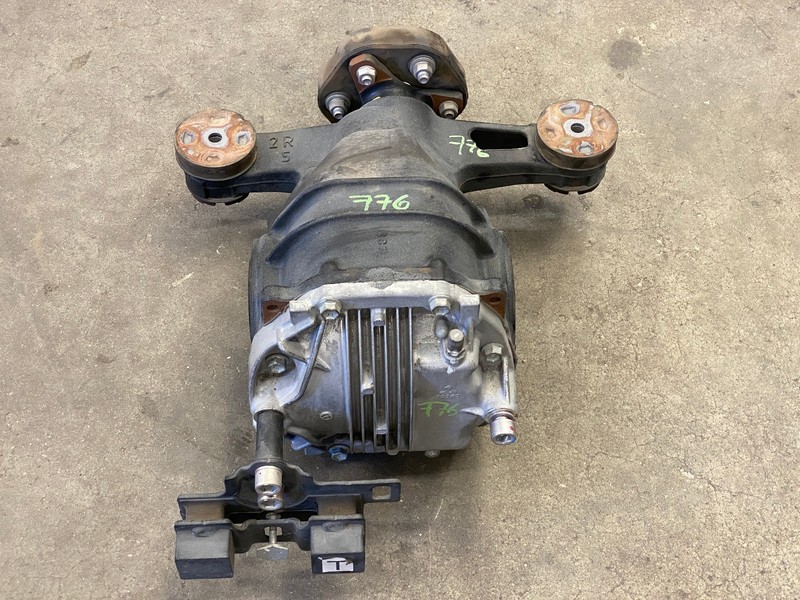 14-16 LEXUS GS200T GS350 RWD REAR DIFFERENTIAL DIFF AXLE CARRIER OEM LOT776