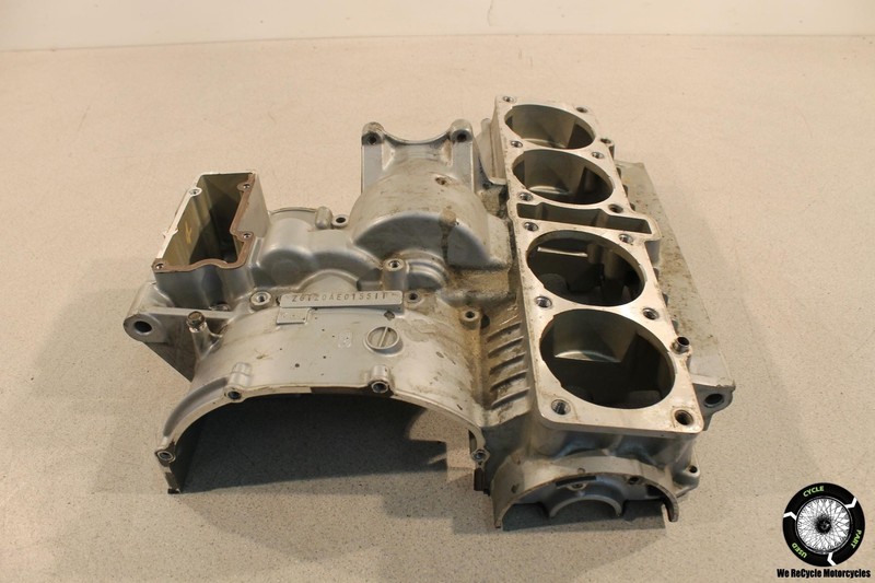 2002 Kawasaki Voyager XII ZG1200B UPPER ENGINE MOTOR CRANKCASE CRANK BLOCK ZG 02