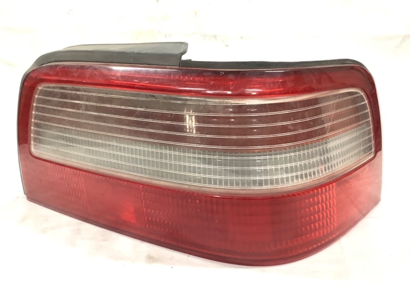 92-94 Honda Vigor 4D Right Rear Tail Light Signal Turn Brake Lamp Lens Unit OEM