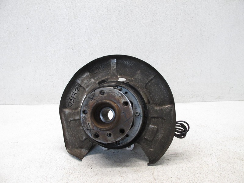 07-19 BMW E70 X5 X6 SPINDLE KNUCKLE WHEEL HUB BEARING CARRIER REAR LEFT 031324