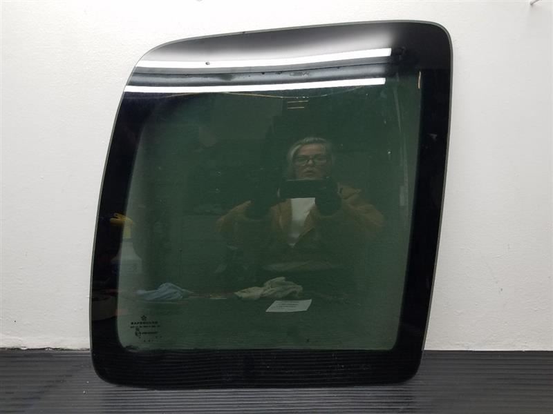 02-07 Jeep Liberty Right Passenger Quarter Glass Factory Black OEM 55235922AD