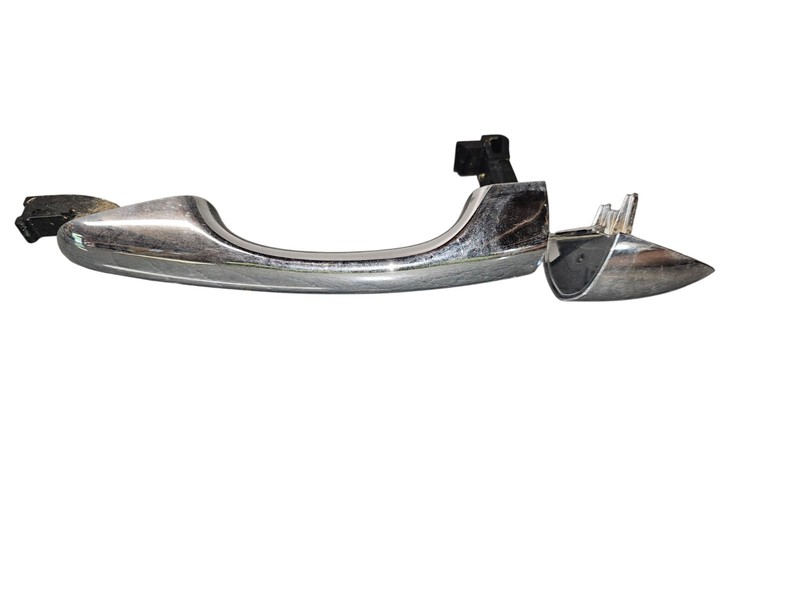 Used Rear Left Exterior Door Handle fits: 2018 Kia Sorento assembly door chrome