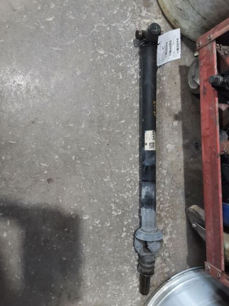 Front Drive Shaft Classic Style 5.3L Fits 14-19 SIERRA 1500 PICKUP 3312037