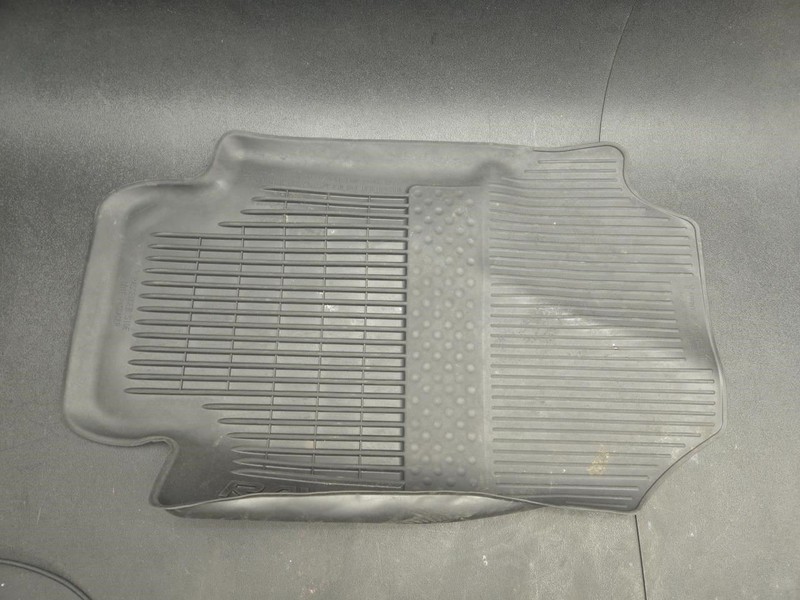 Front Right Floor Rubber Carpet Mat 2021 Toyota RAV4 PT908-42215 2019 - 2024 X
