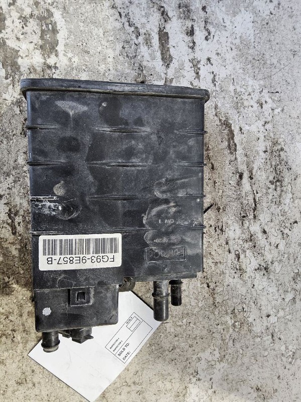 2013-2016 Lincoln MKZ 13-14-15-16 fuel vapor evap charcoal canister FG9Z9D653P