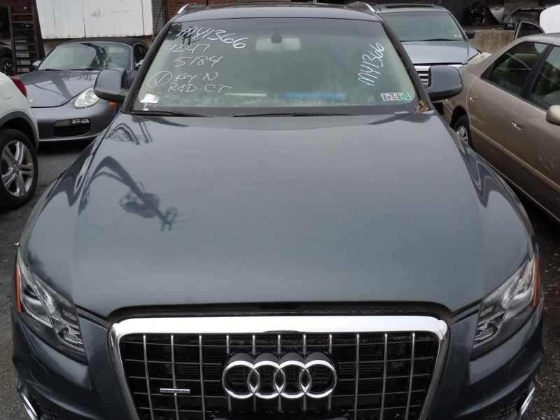 2009-2012 Audi Q5 Hood Bonnet Lid OEM LZ7H