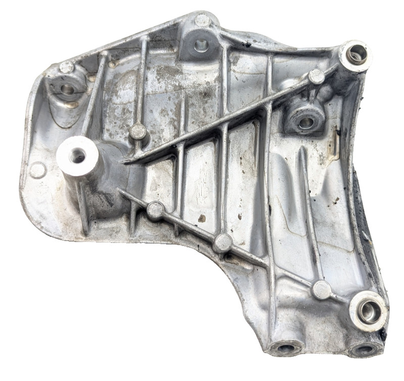 07-13 OEM BMW E88 E90 E92 E93 335 AC Climate Compressor Support Mount Bracket