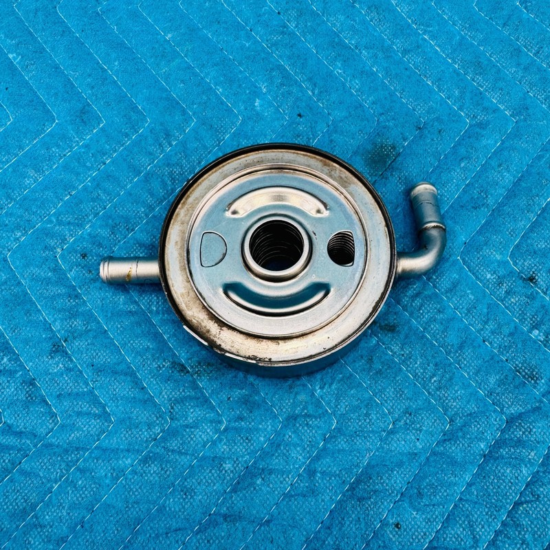2011–2019 Infiniti M56 Q70 5.6 V8 Engine Oil Cooler Filter Housing Adapter OEM