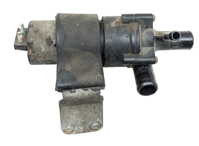 98-03 Mercedes W208 CLK430 CLK320 E320 AUX Auxiliary Water Pump 2028300014