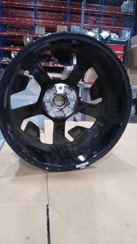 2023 KIA Sportage OEM Wheel 17x7 Alloy 5 Spoke - Used, 31K Miles, Warranty