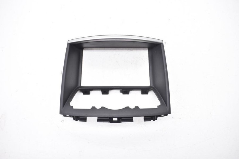 2014-2018 INFINITI QX50 RWD DISPLAY SCREEN BEZEL 68270 1BA0A