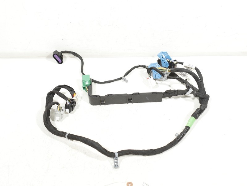 14-18 CHEVY Silverado / GMC Sierra 1500 Auxiliary Fuse Block Wire Harness OEM