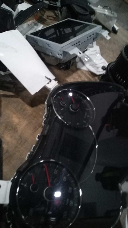 2015 KIA Forte Speedometer Gauge OEM Black 1.6L 74K Miles - Warranty Included