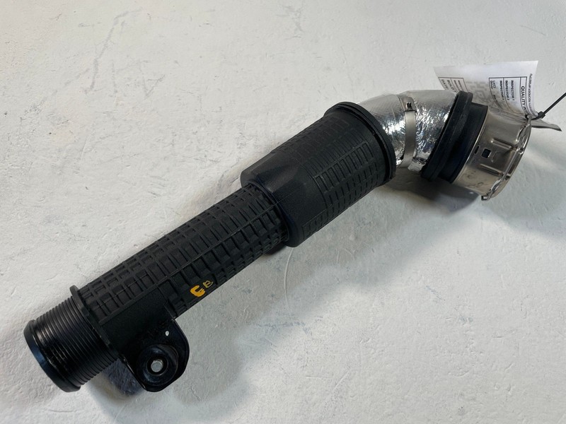 2021-2025 HYUNDAI SANTA FE TURBOCHARGER INTERCOOLER INLET HOSE TUBE 2.5L #109258