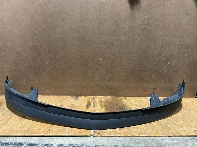 2013 to 2017 Chevrolet Traverse OEM Front Bumper Lower Valance 20983796 Y6380 PS