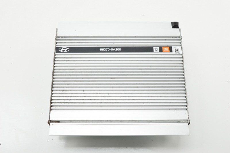 HYUNDAI SONATA Audio Amplifier AMP JBL w/ Infinity sound OEM 2006 - 2008