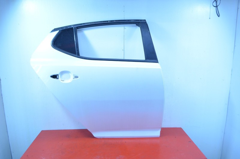 14-16 KIA OPTIMA HYBRID REAR RIGHT PASSENGER SIDE DOOR SHELL WHITE OEM