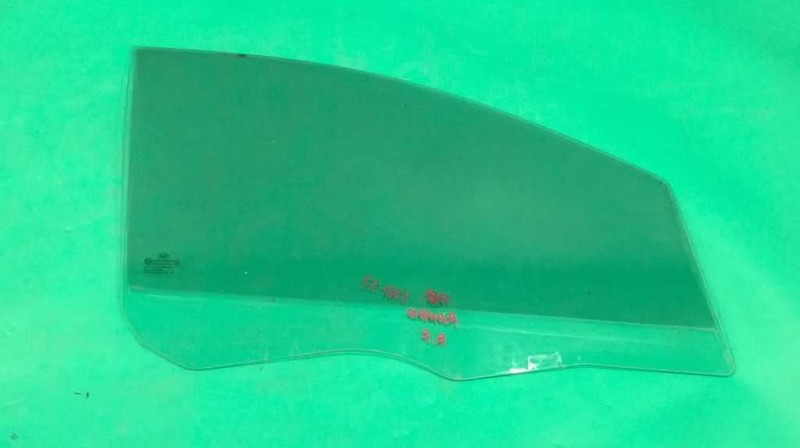 07 08 09 10 11 12 RONDO PASSENGER RIGHT FRONT WINDOW DOOR GLASS OEM 3701-37