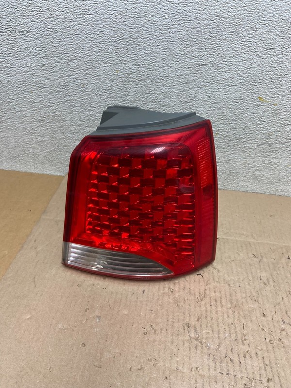 2010 2011 2012 Kia Sorento Right Passenger RH Side Tail Light Oem Z3780 DW