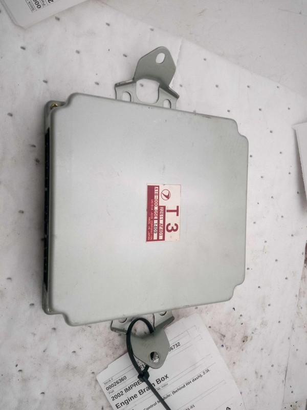 2002 Subaru Impreza Engine Control Module ECM 2.5L OEM 185K Miles NJ25-26360