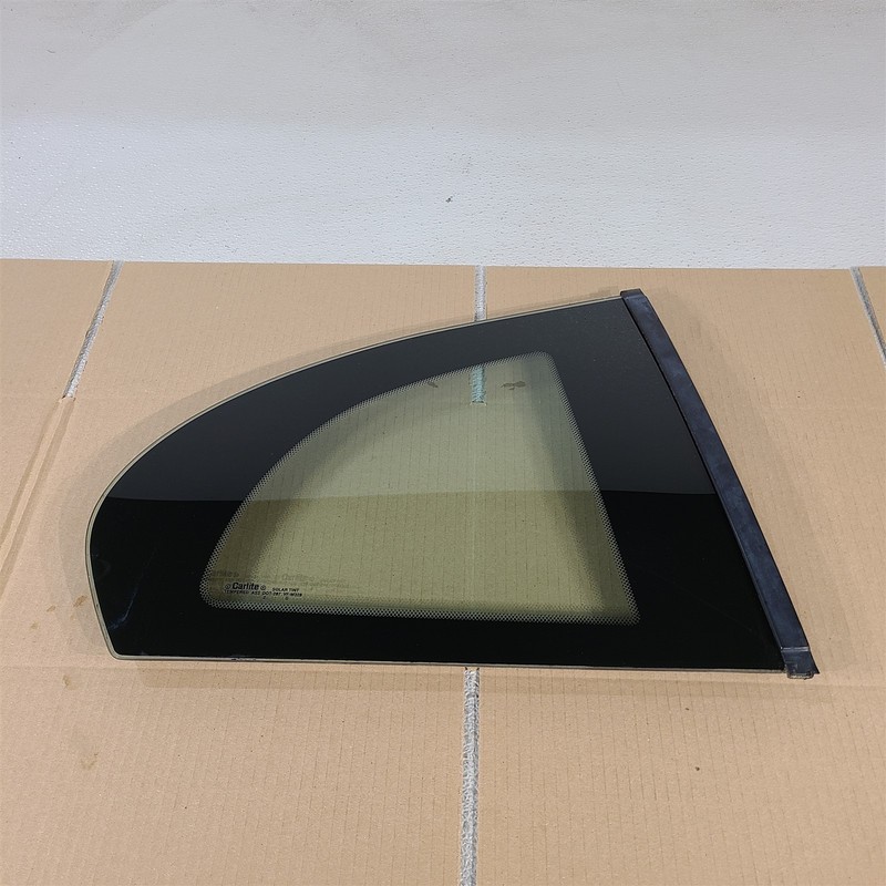 99-04 Ford Mustang Coupe Passenger Rear Quarter Window Glass RH Oem Aa7344